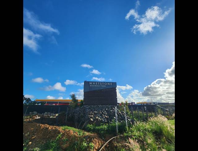 6,778M² VACANT LAND FOR SALE IN MOUNT MORELAND